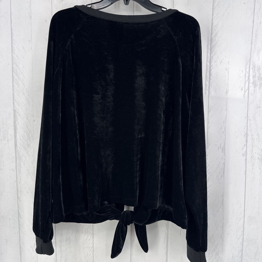 XL velvet bow hem l/s top