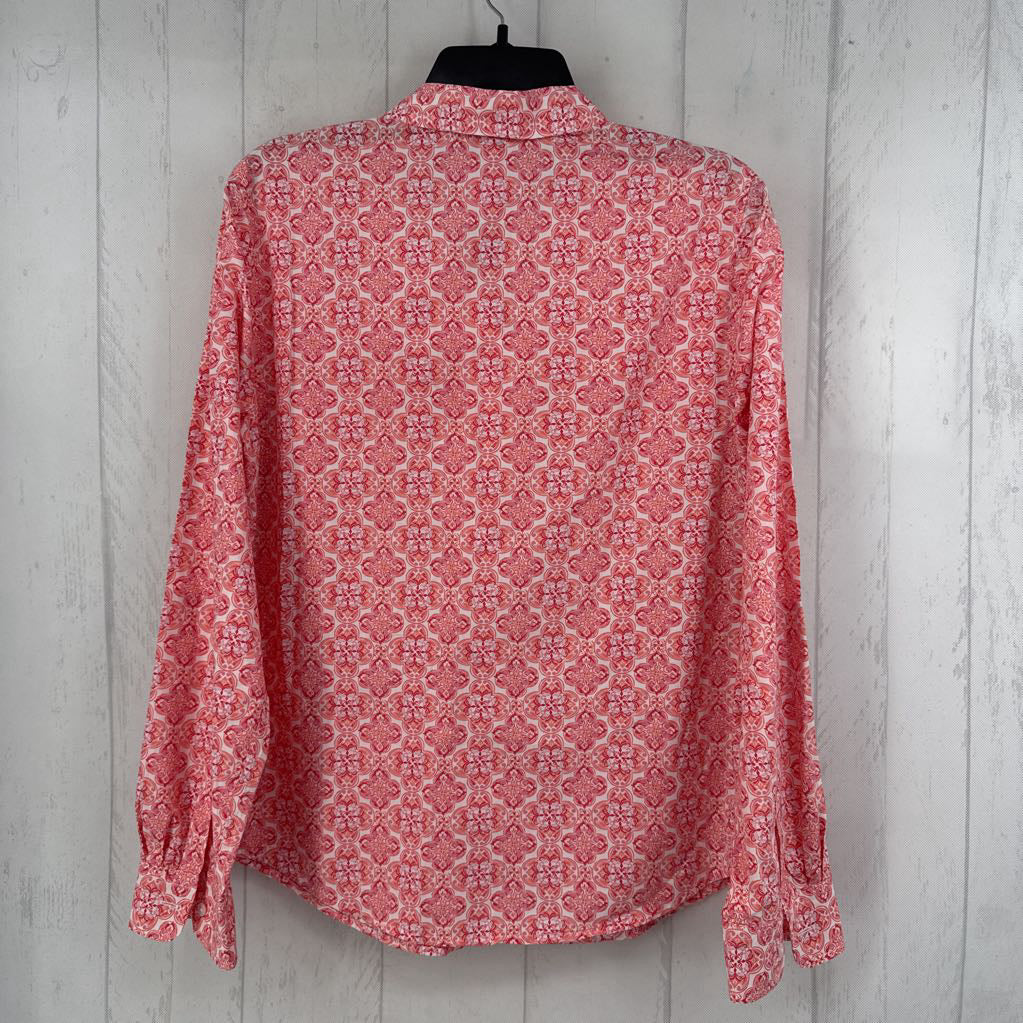 M medallion print button down l/s top