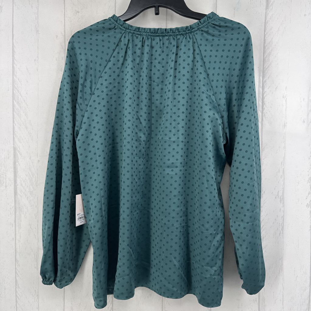 R40 M polka dot tie-front l/s top