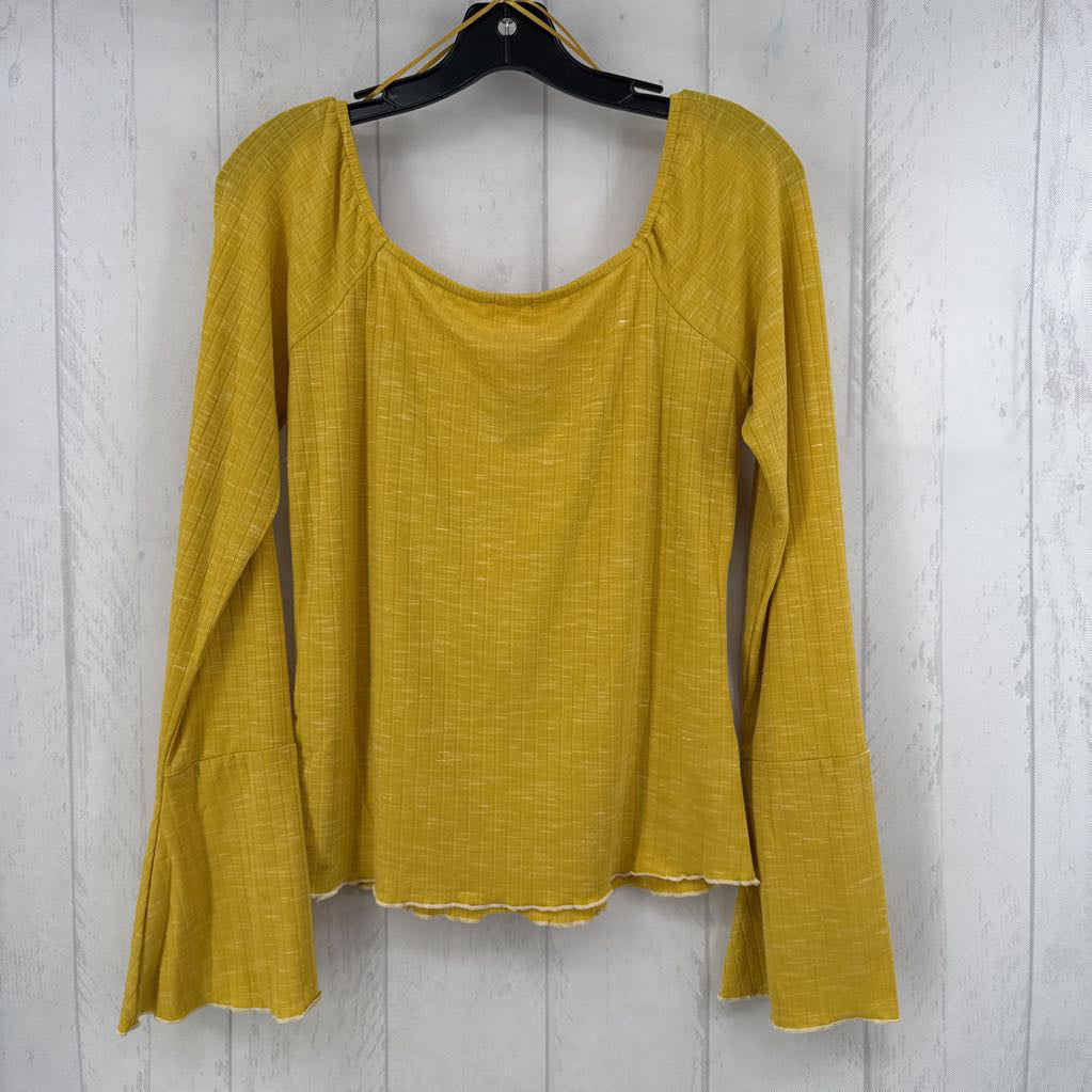 M ribbed bell slv top