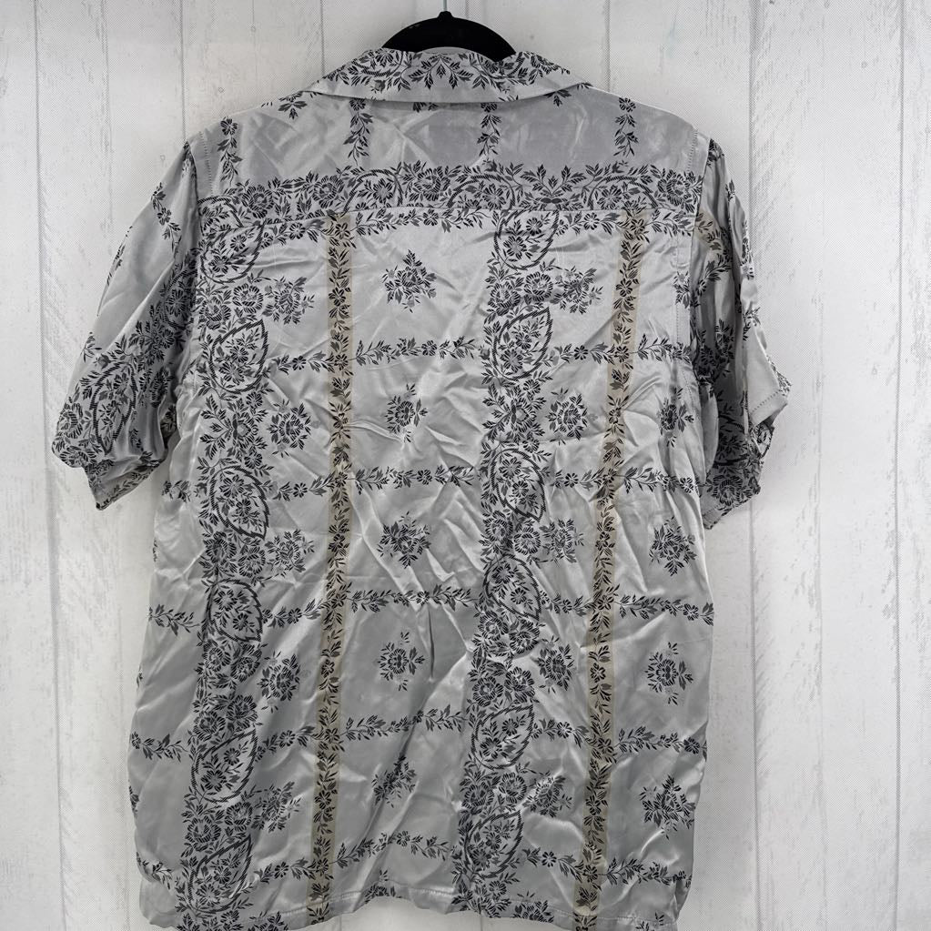 S flo embroidered button down s/s top