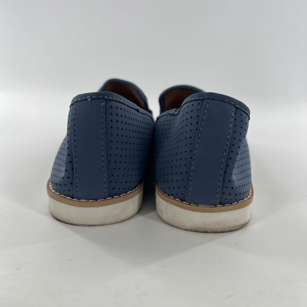 9 perforated leather loafers