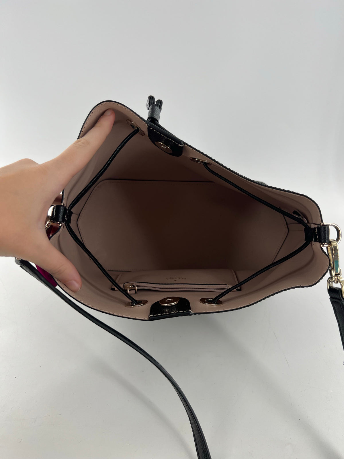 drawstring magnetic closure bucket bag
