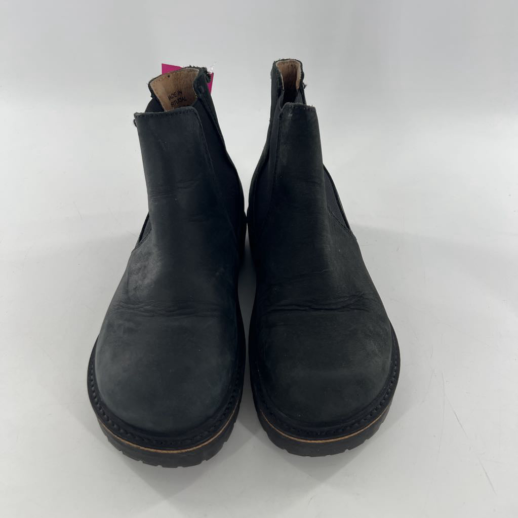 5/5.5 chelsea ankle boot