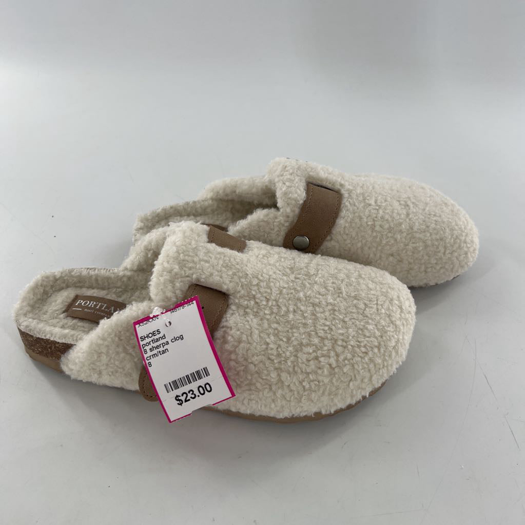 8 sherpa clog