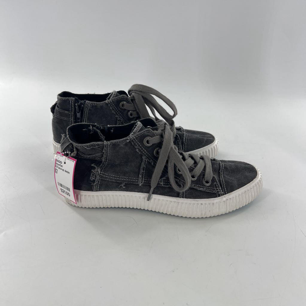 8.5 lace-up denim sneaker