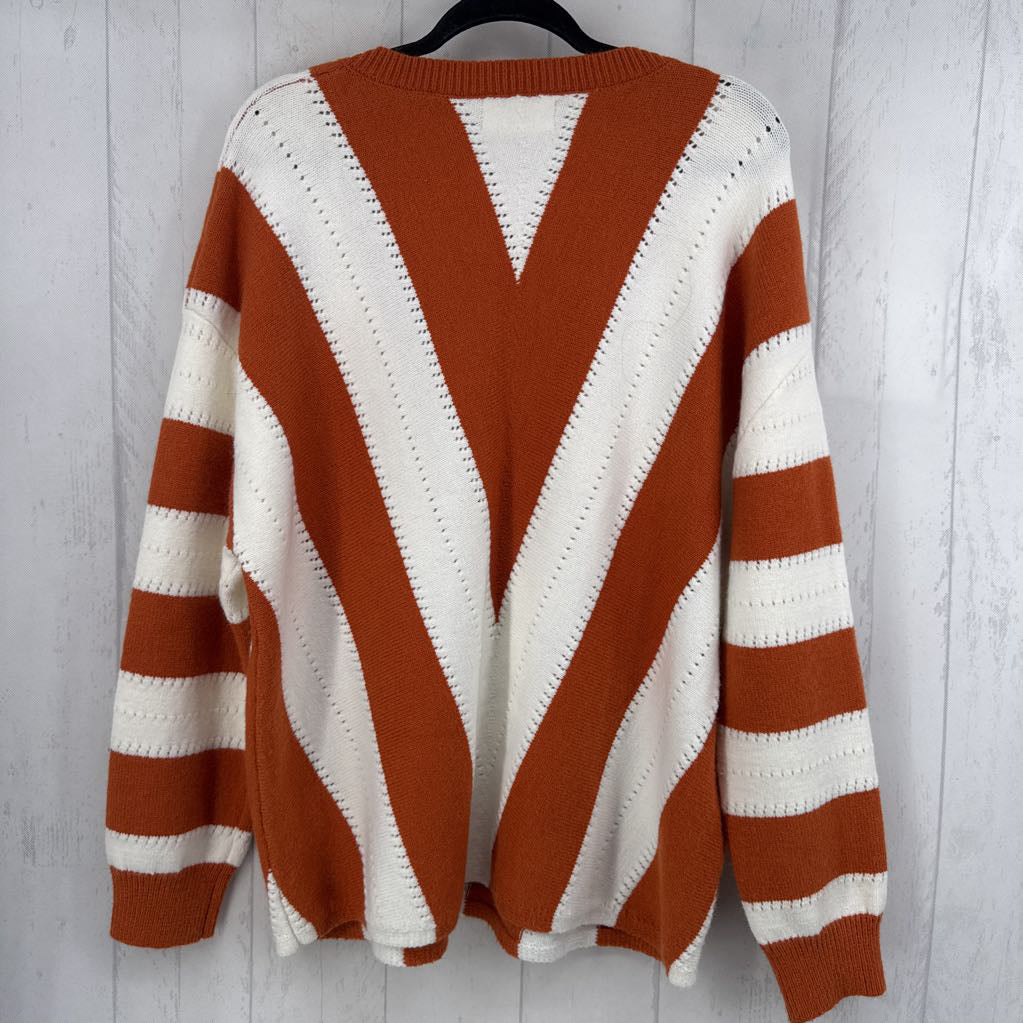 XL v-neck striped sweater