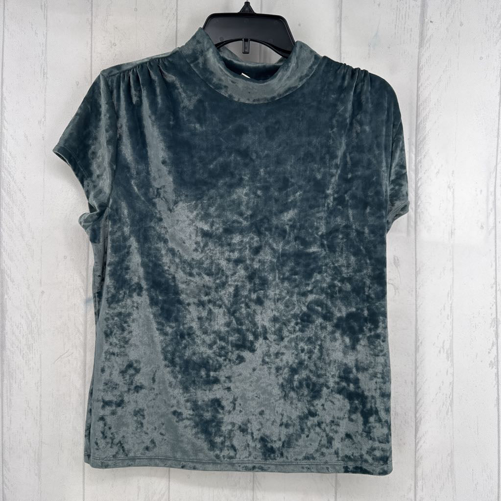 XL crushed velvet mockneck s/s top