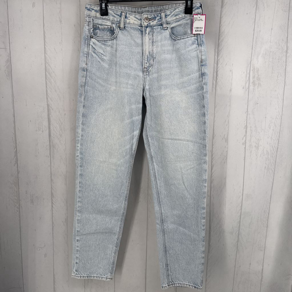 8 light wash mom jean