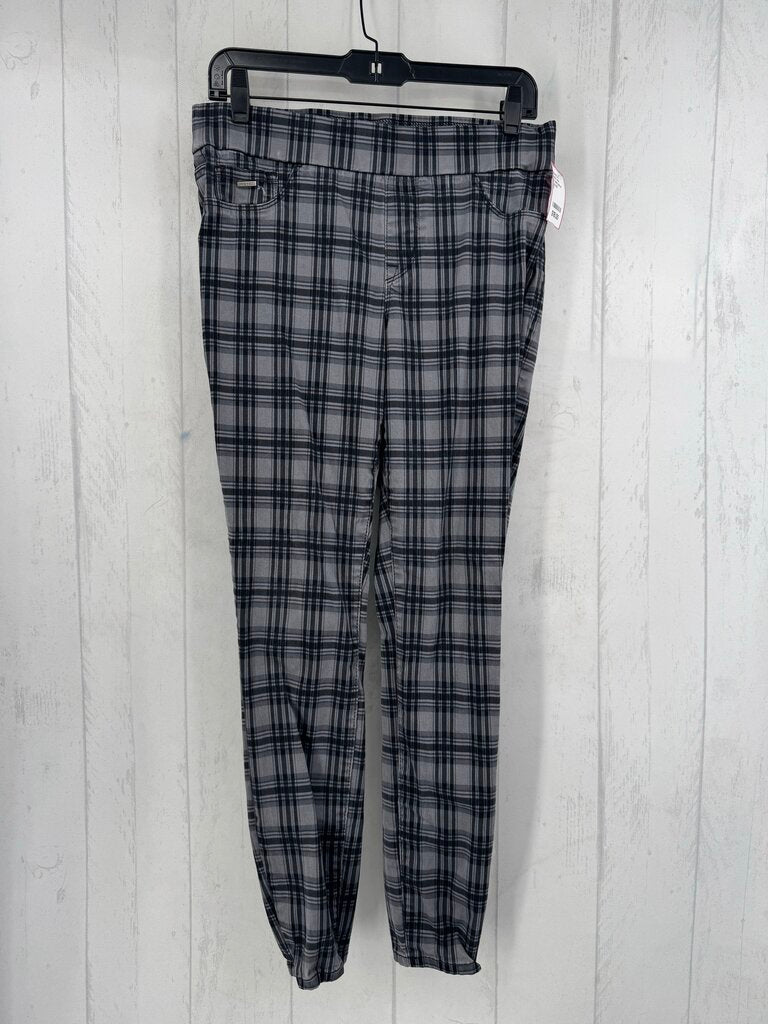 8 plaid pull-on skinny pant