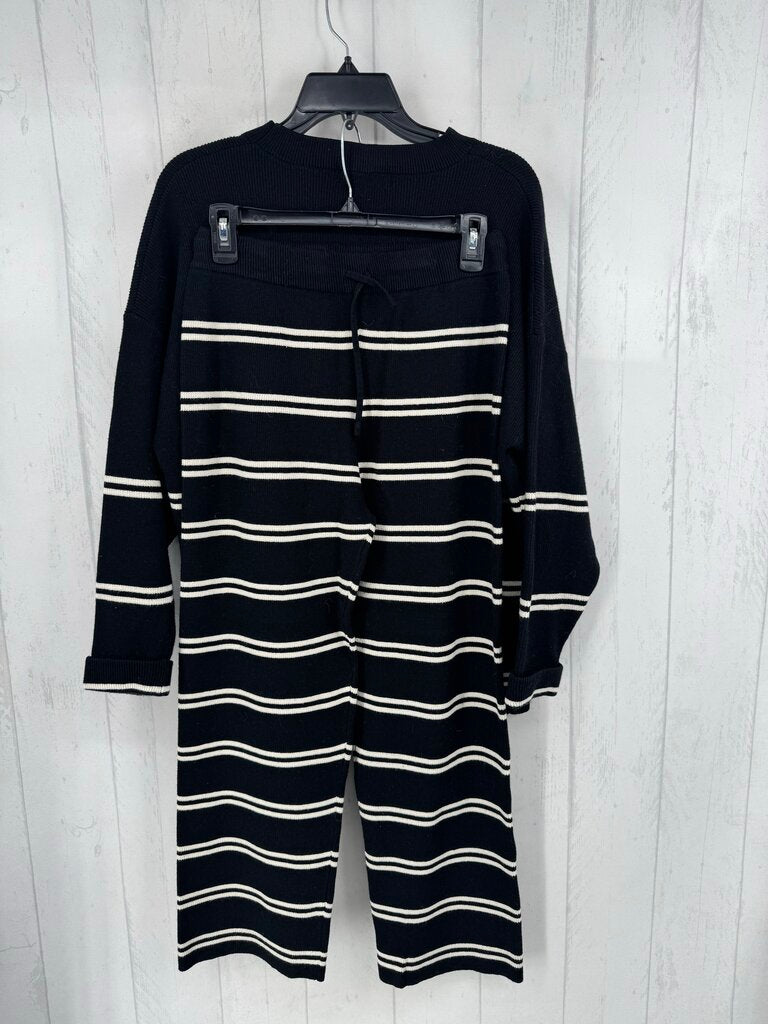 M 2pc striped knit pant set