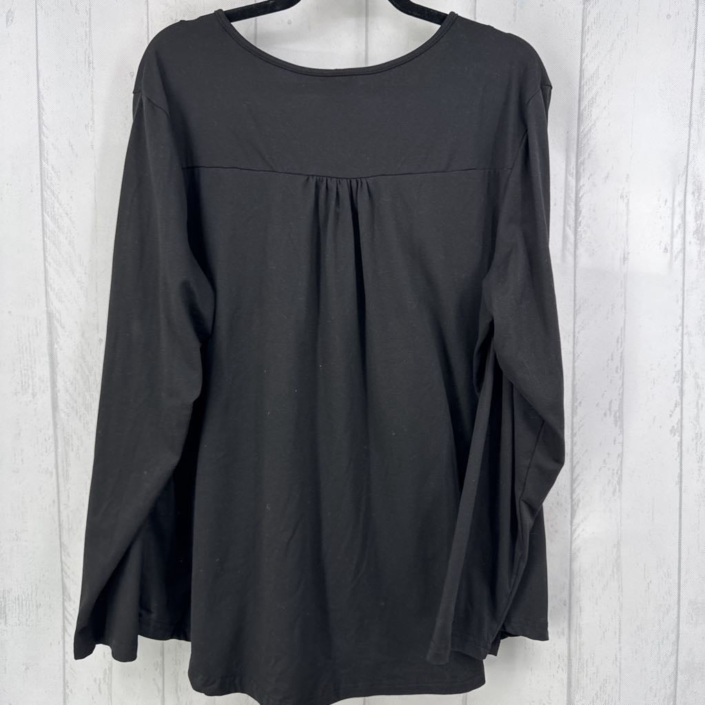 3XL button detail l/s tee