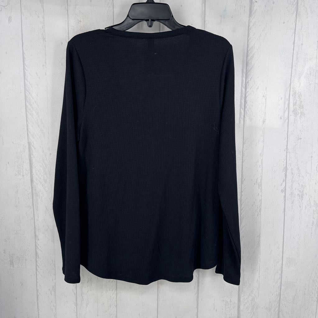 L waffle knit v-neck l/s top