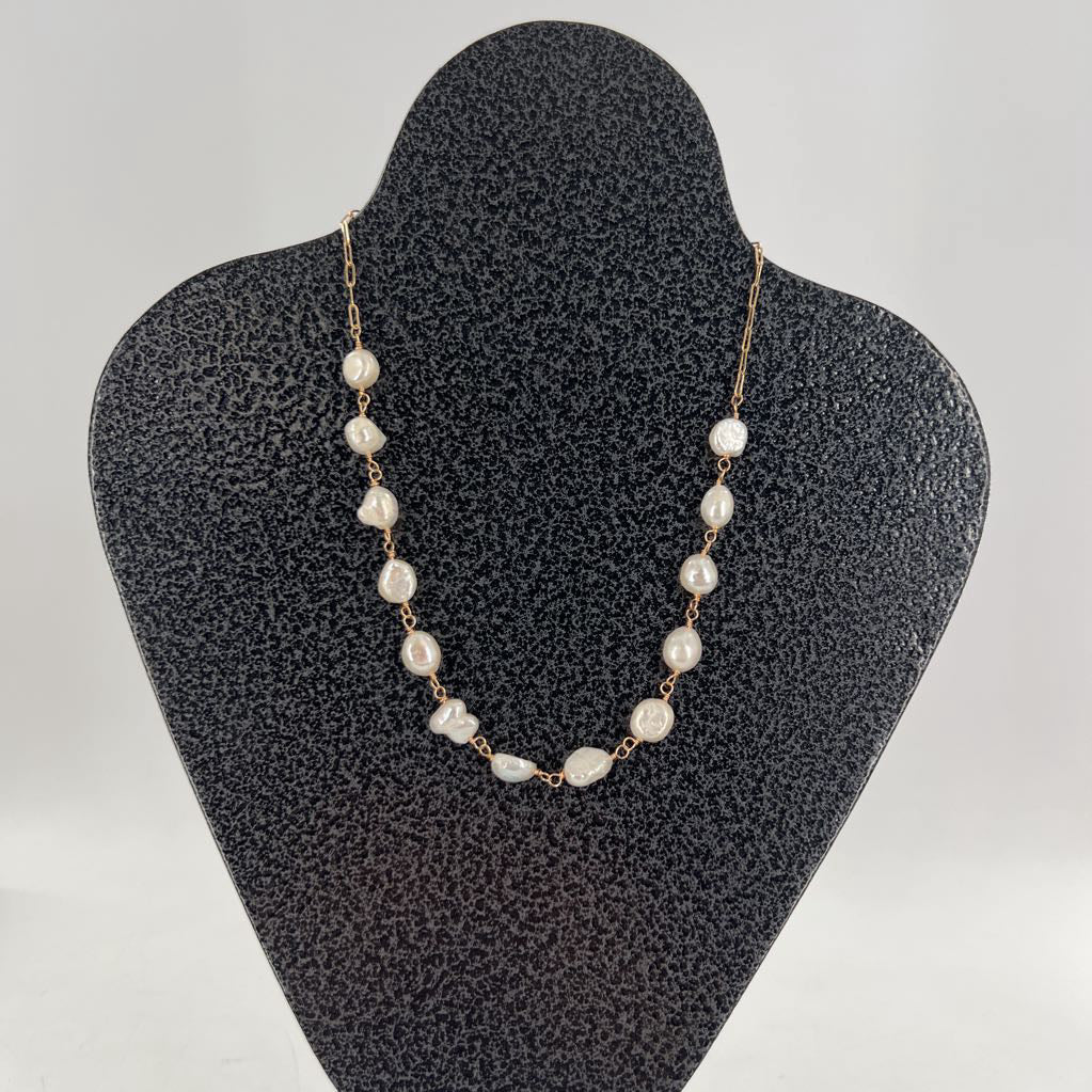 8" faux pearl necklace
