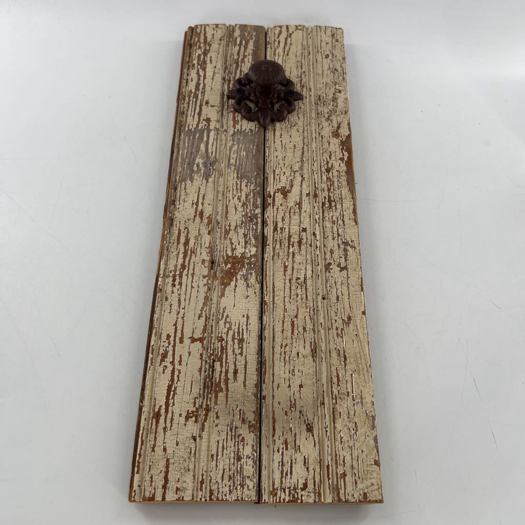 rustic wood plaque w/ ornate metal knob