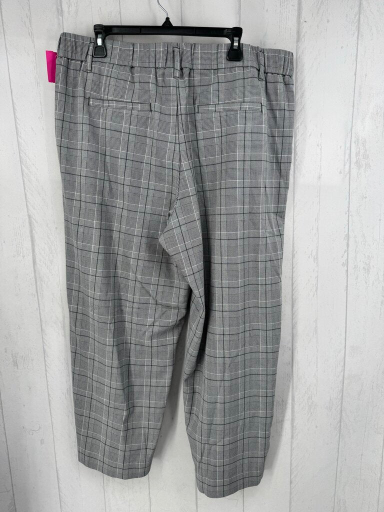16 plaid wide leg trouser