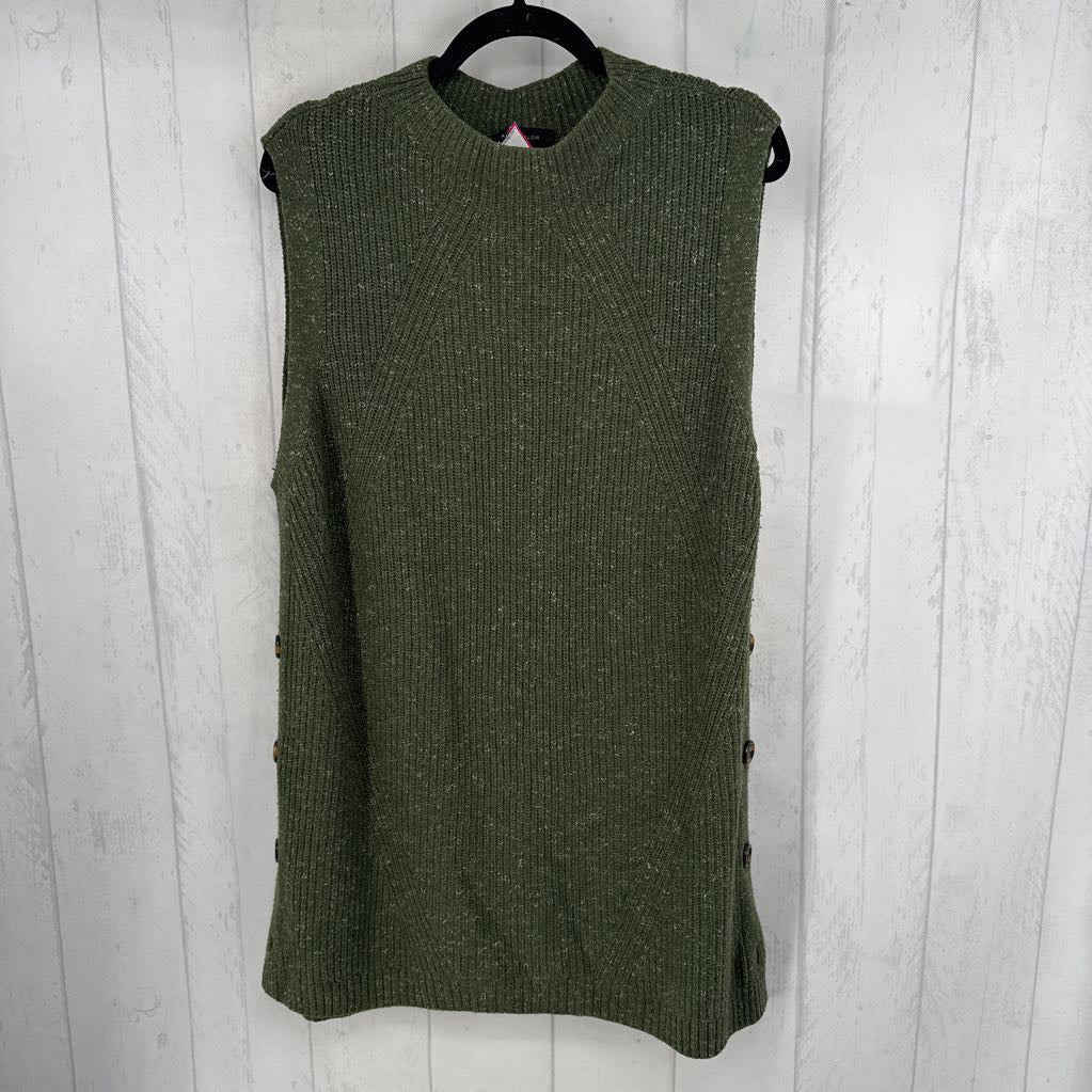 XXL button detail sweater vest