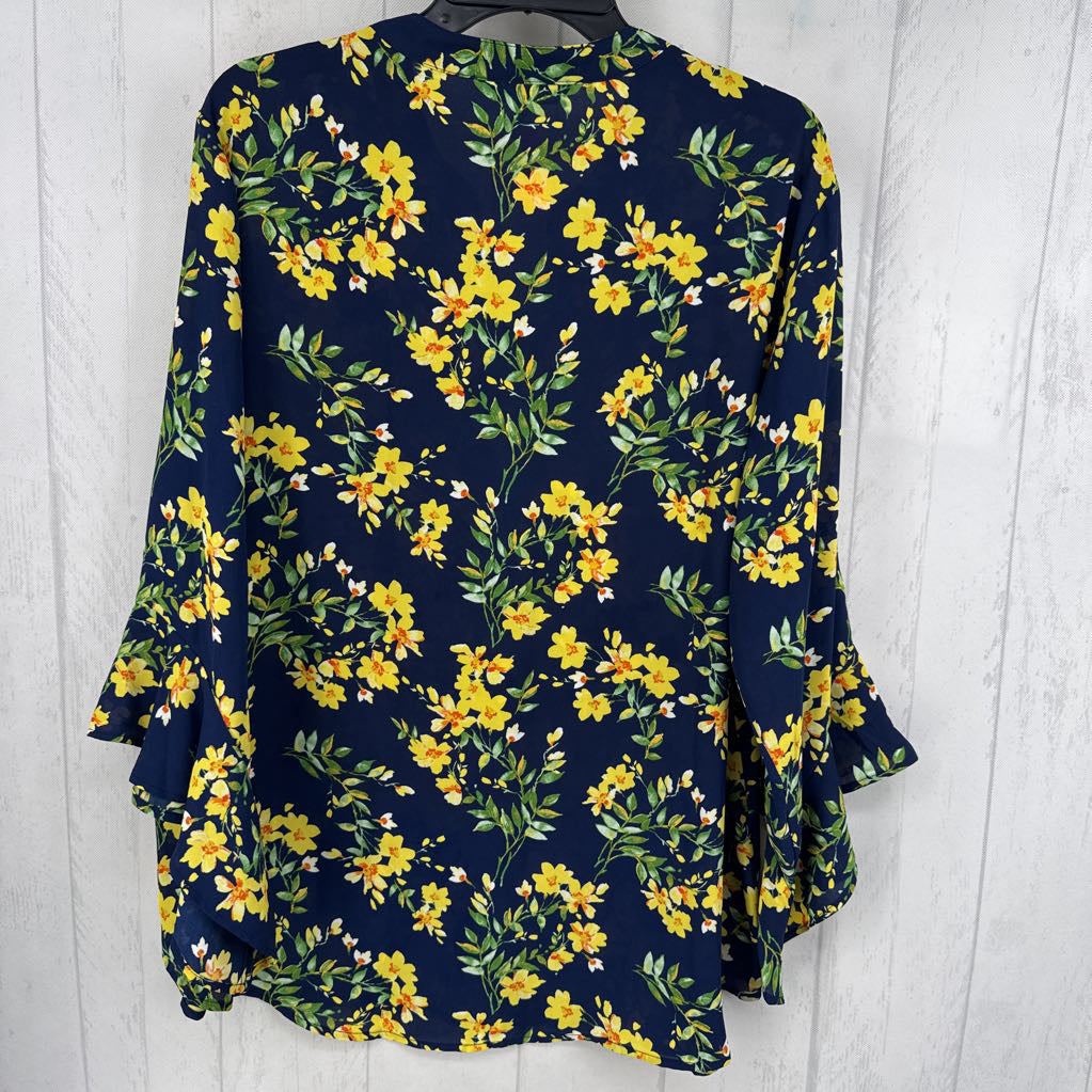 XXXL flo print button down flutter slv top