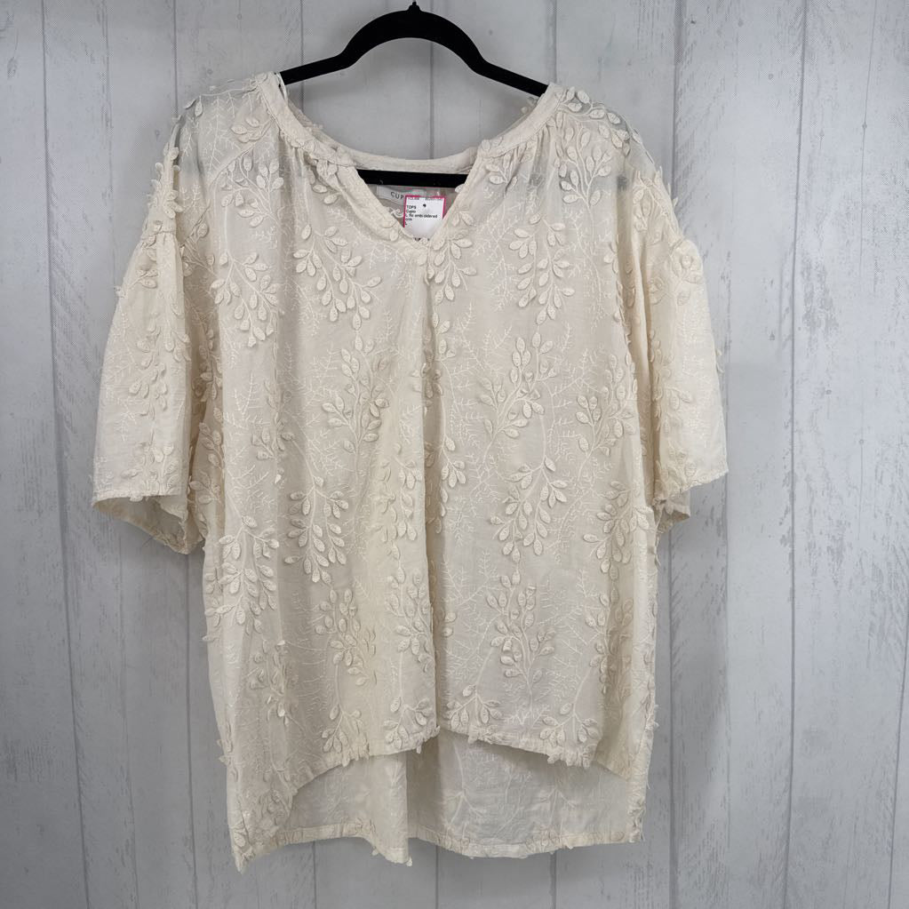 L flo embroidered split neck s/s top