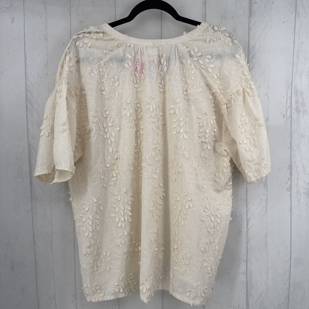 L flo embroidered split neck s/s top