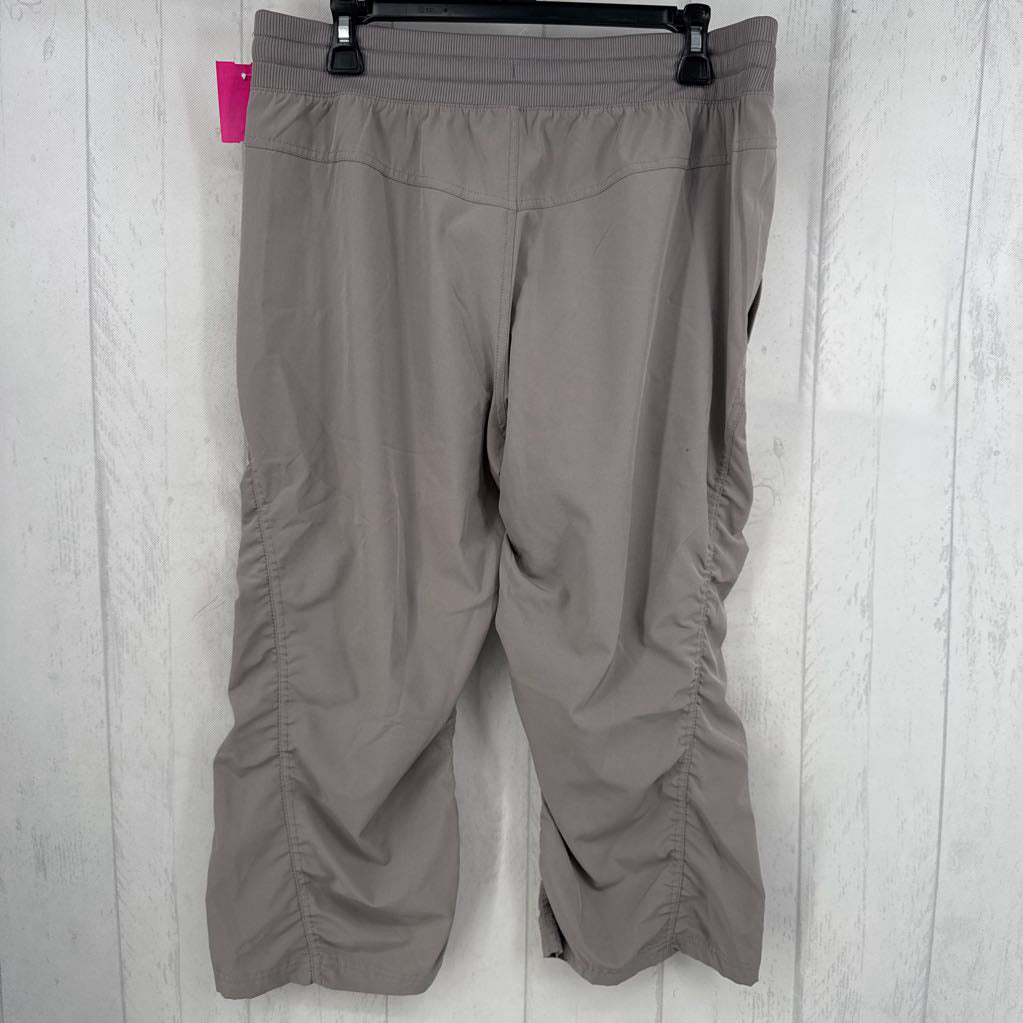 L pull-on crop joggers