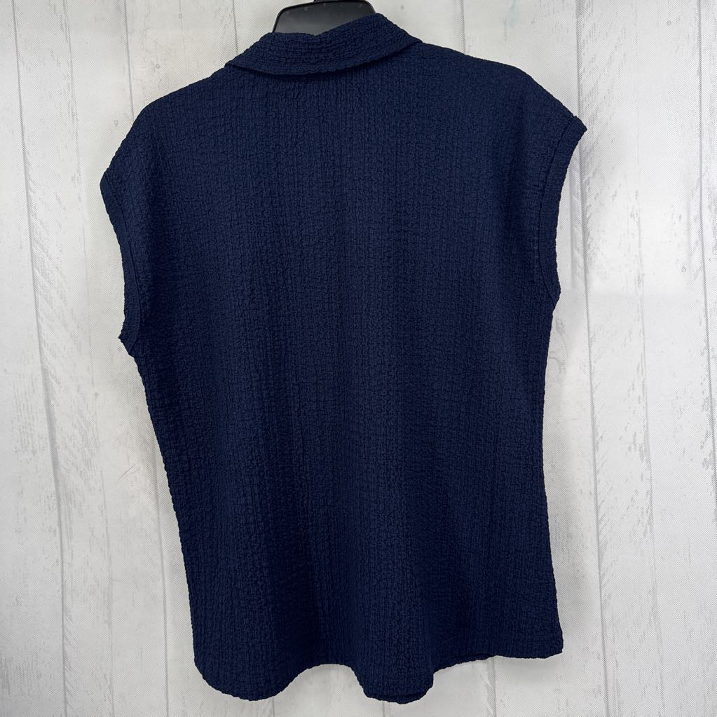 L textured 1/2 button down cap slv top
