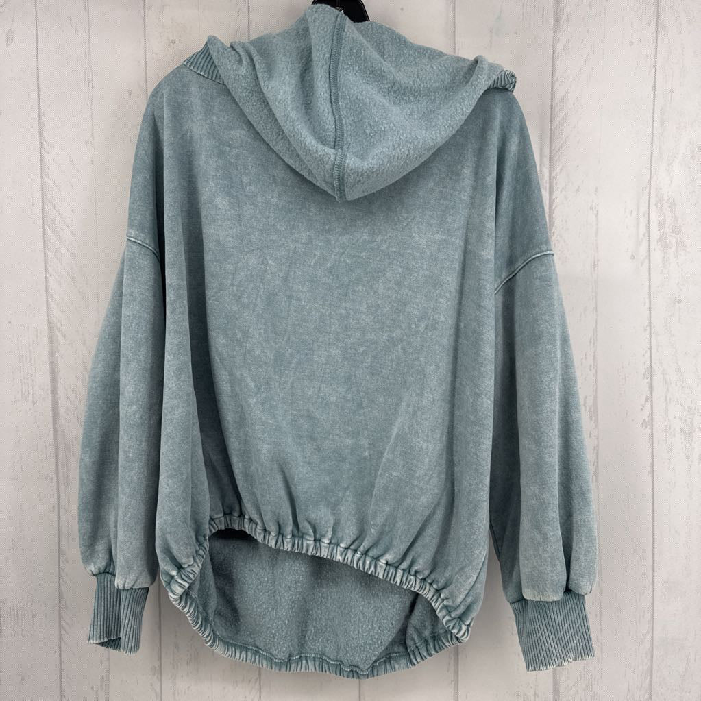 L 1/2 zip hoodie