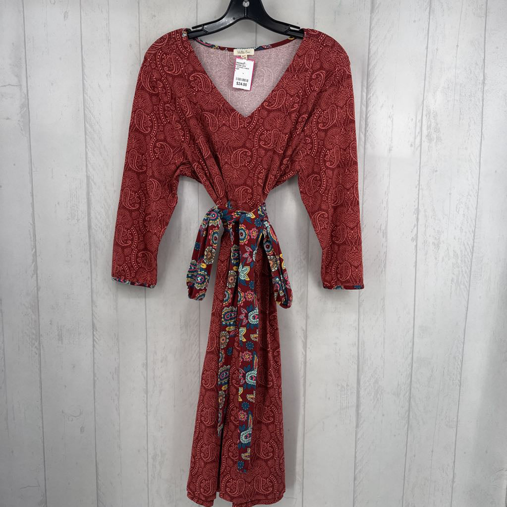 L printed v-neck belted dress
