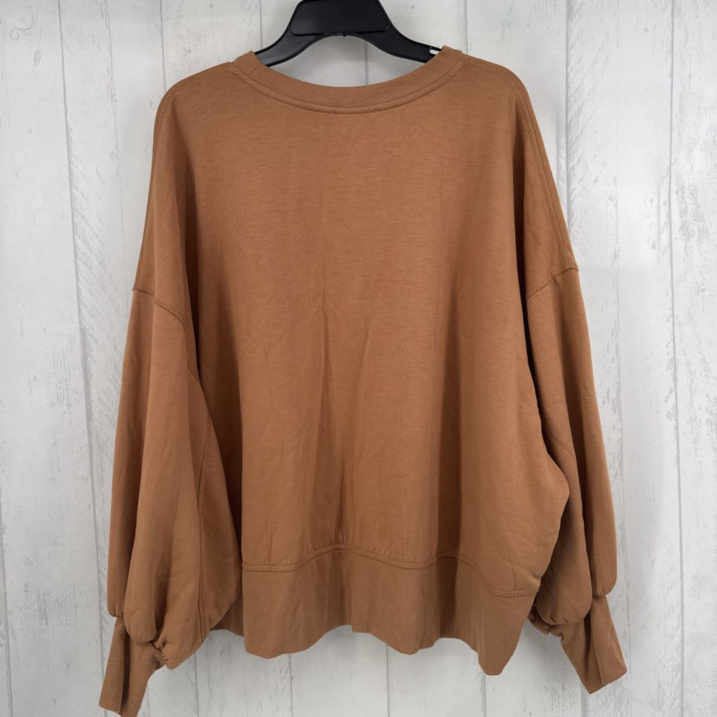 1X crewneck sweatshirt