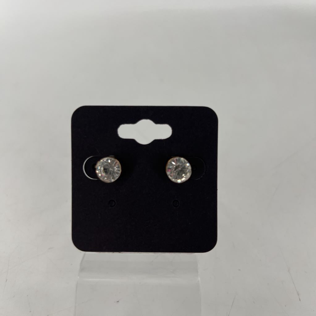 gold tone cz stud earrings