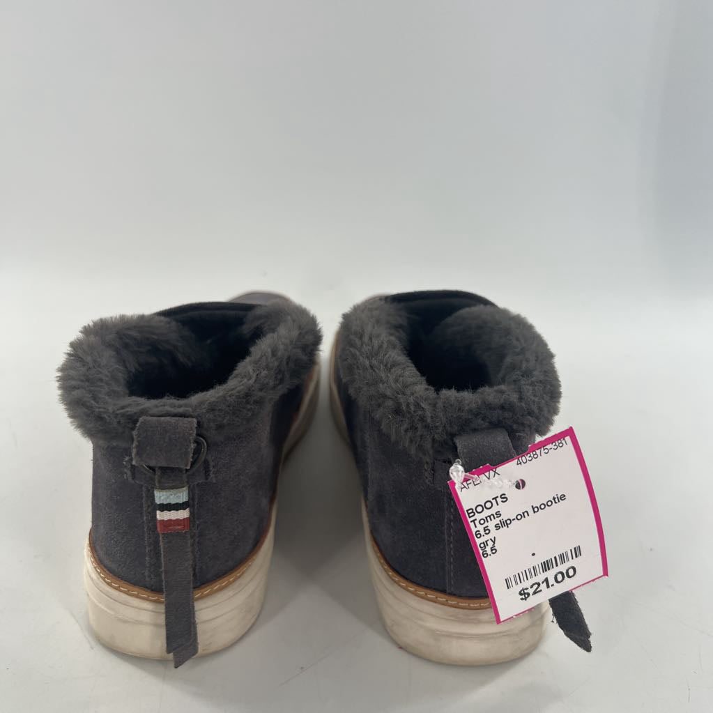 6.5 slip-on bootie