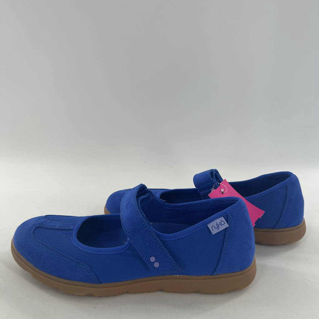 8 velcro mary-jane flats