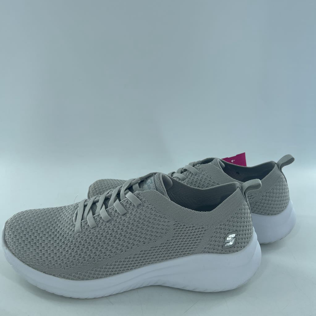 10 knit slip-on sneaker