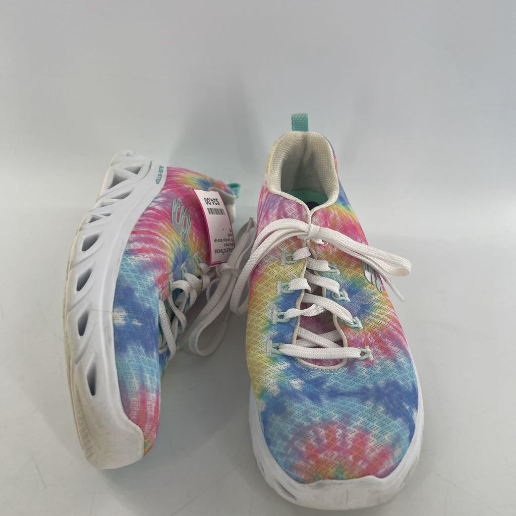 10 tie-dye lace-up sneaker