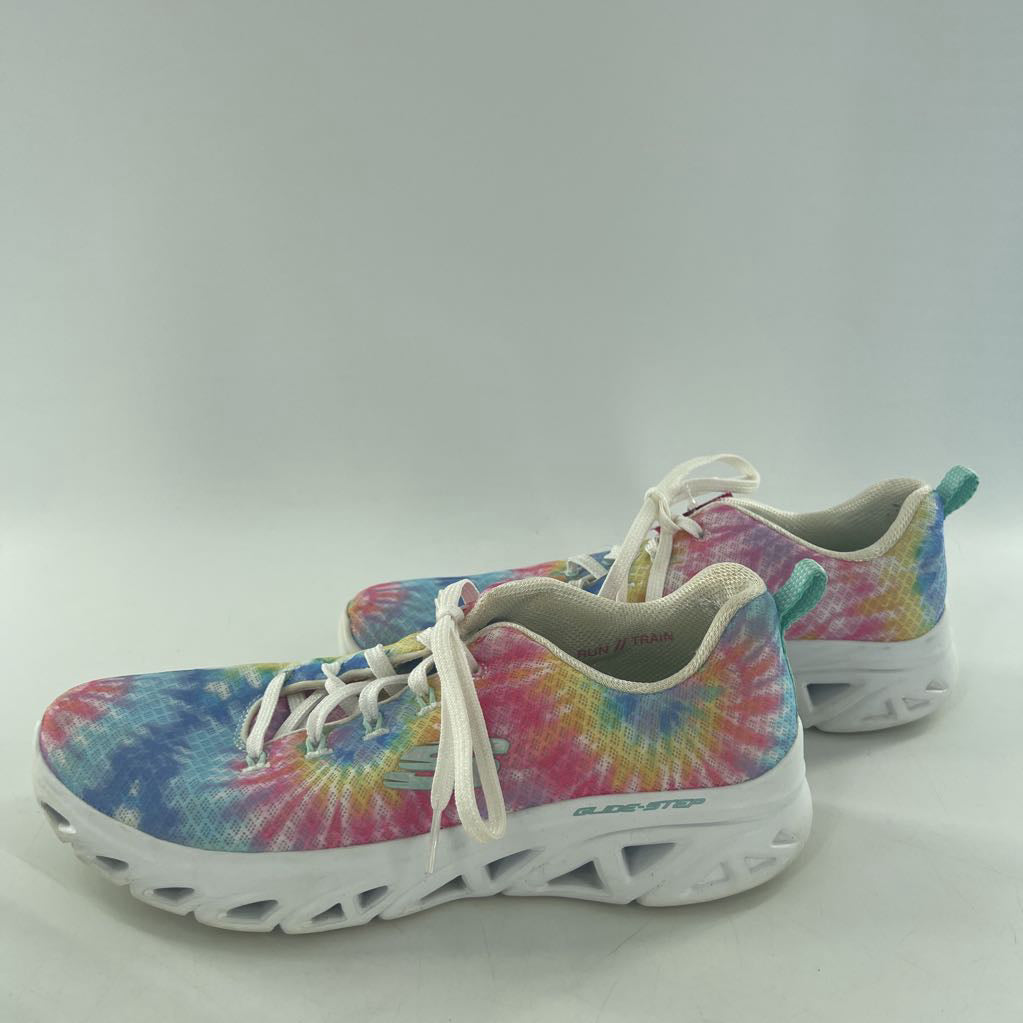 10 tie-dye lace-up sneaker