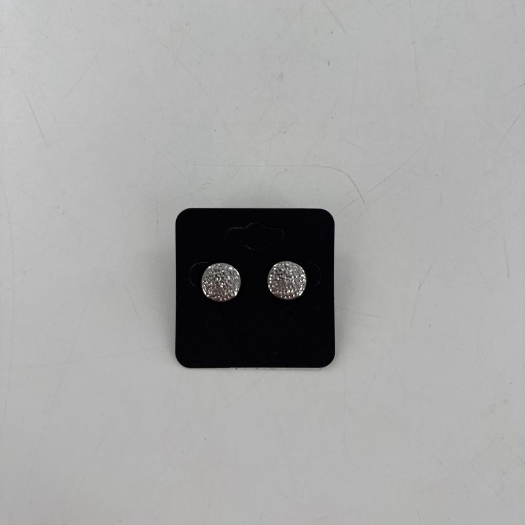 silver hammered circle post earrings