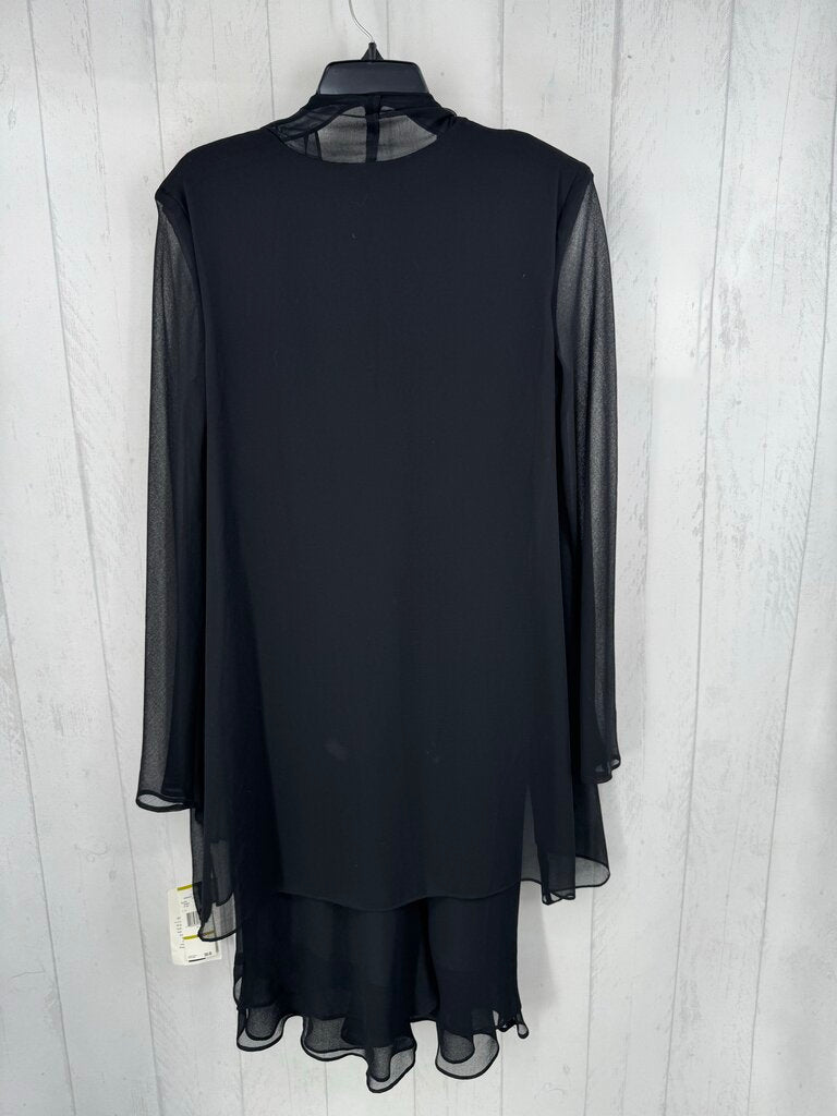 R90 14 scoop neck flowy l/s dress