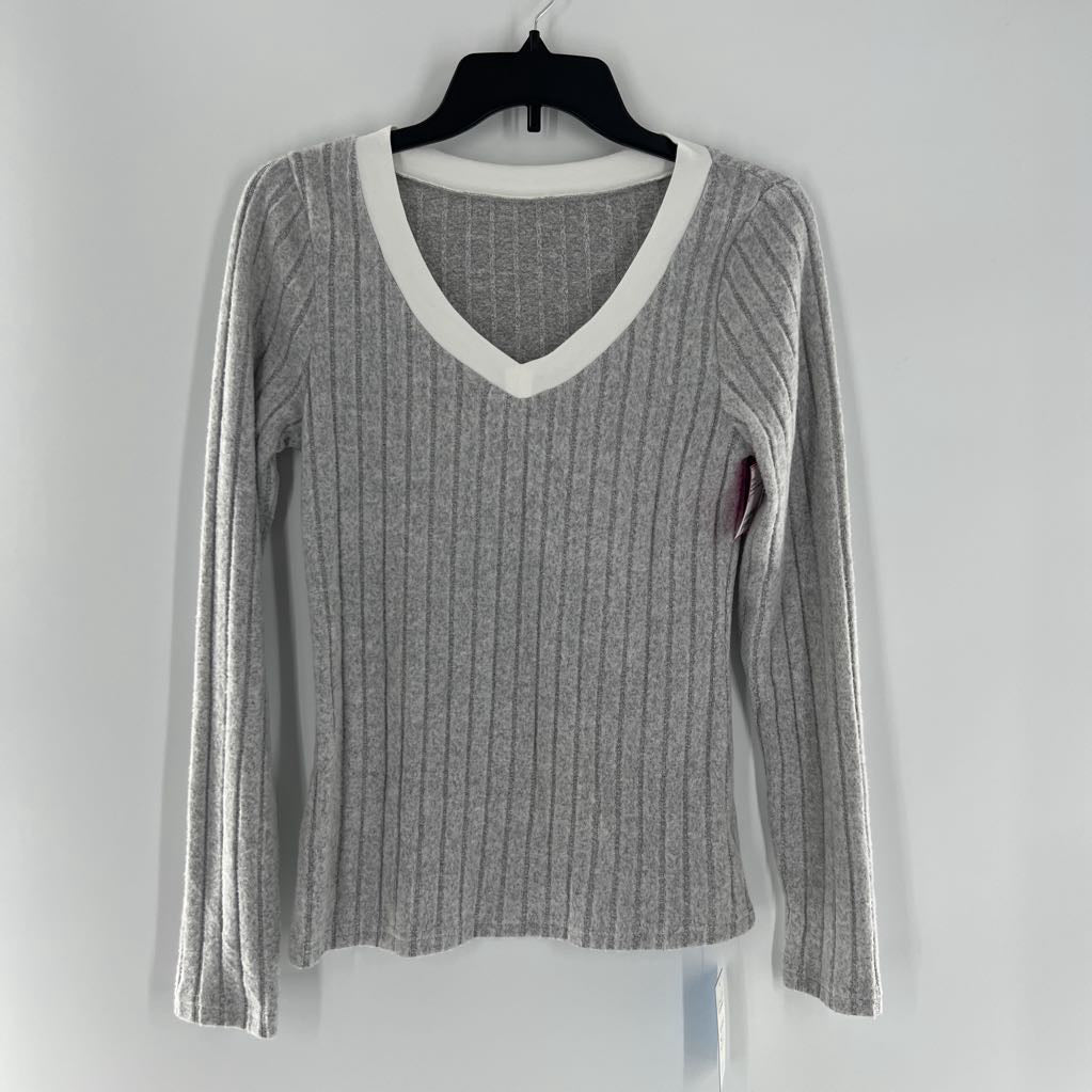 M ribbed v-neck l/s top