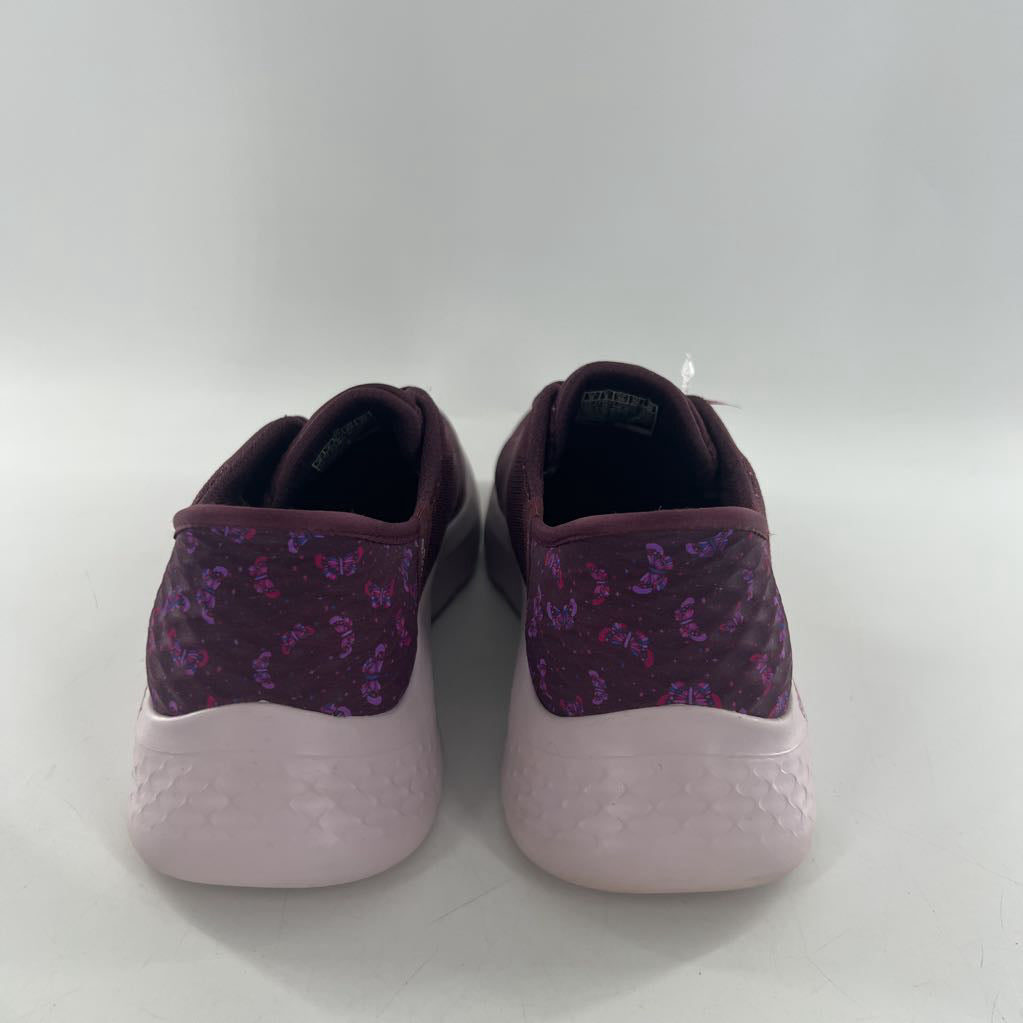 9 slip-on sneaker