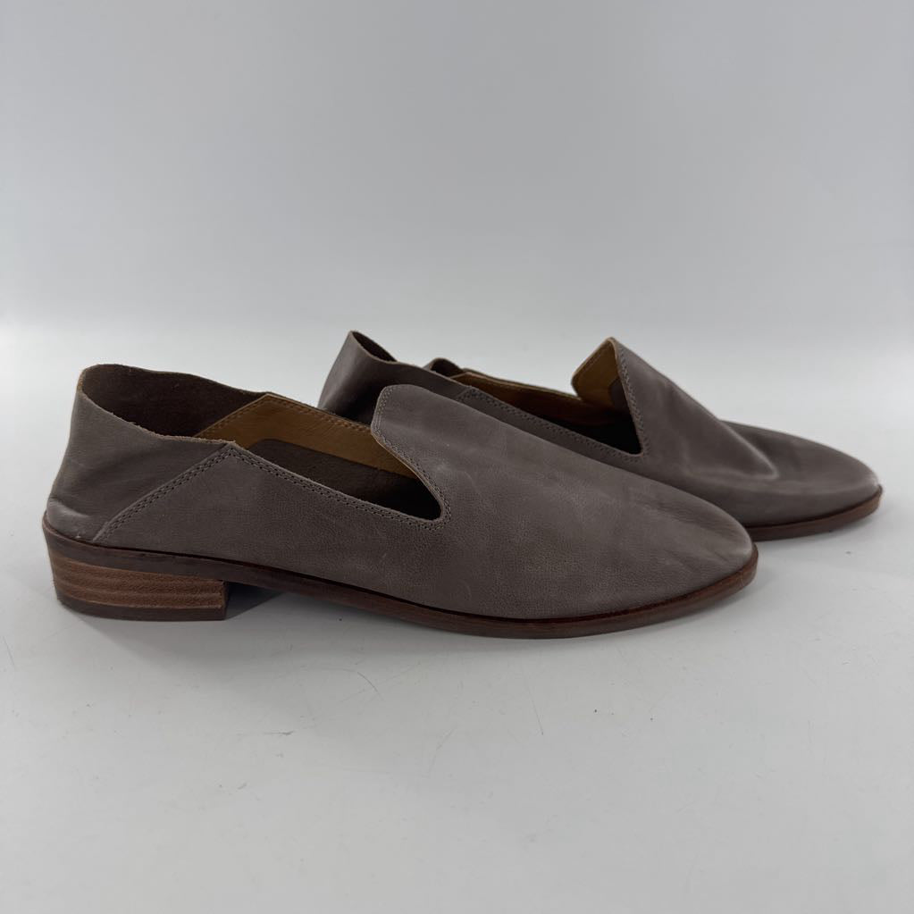 8 leather slip-on flats
