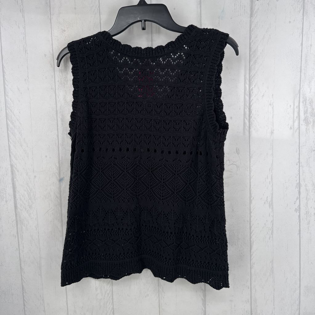 M crochet button down vest