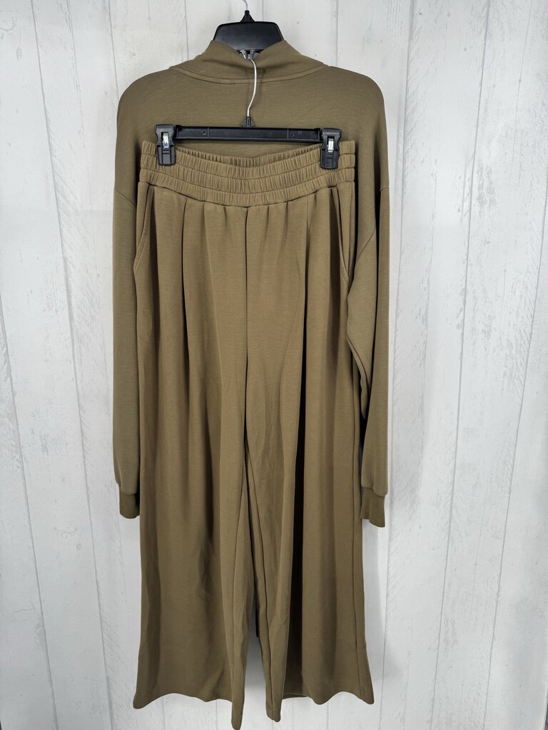 M/L 2pc pant set