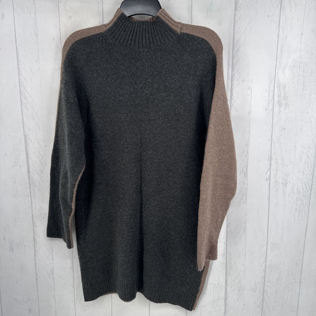 L colorblock mock neck tunic sweater