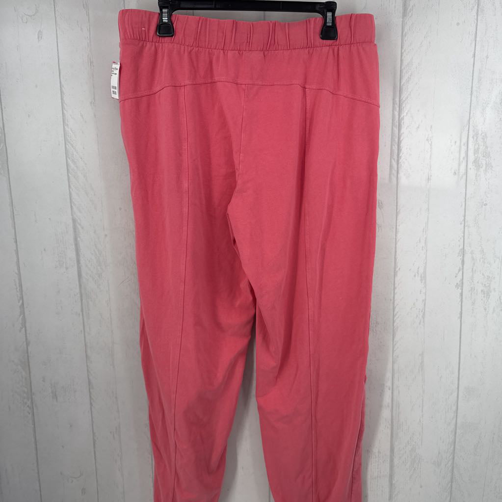 L pull-on joggers