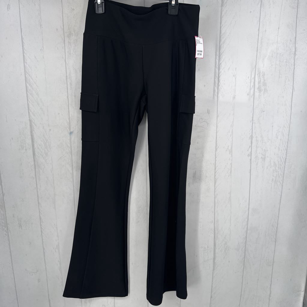 M pull-on flare leg pant