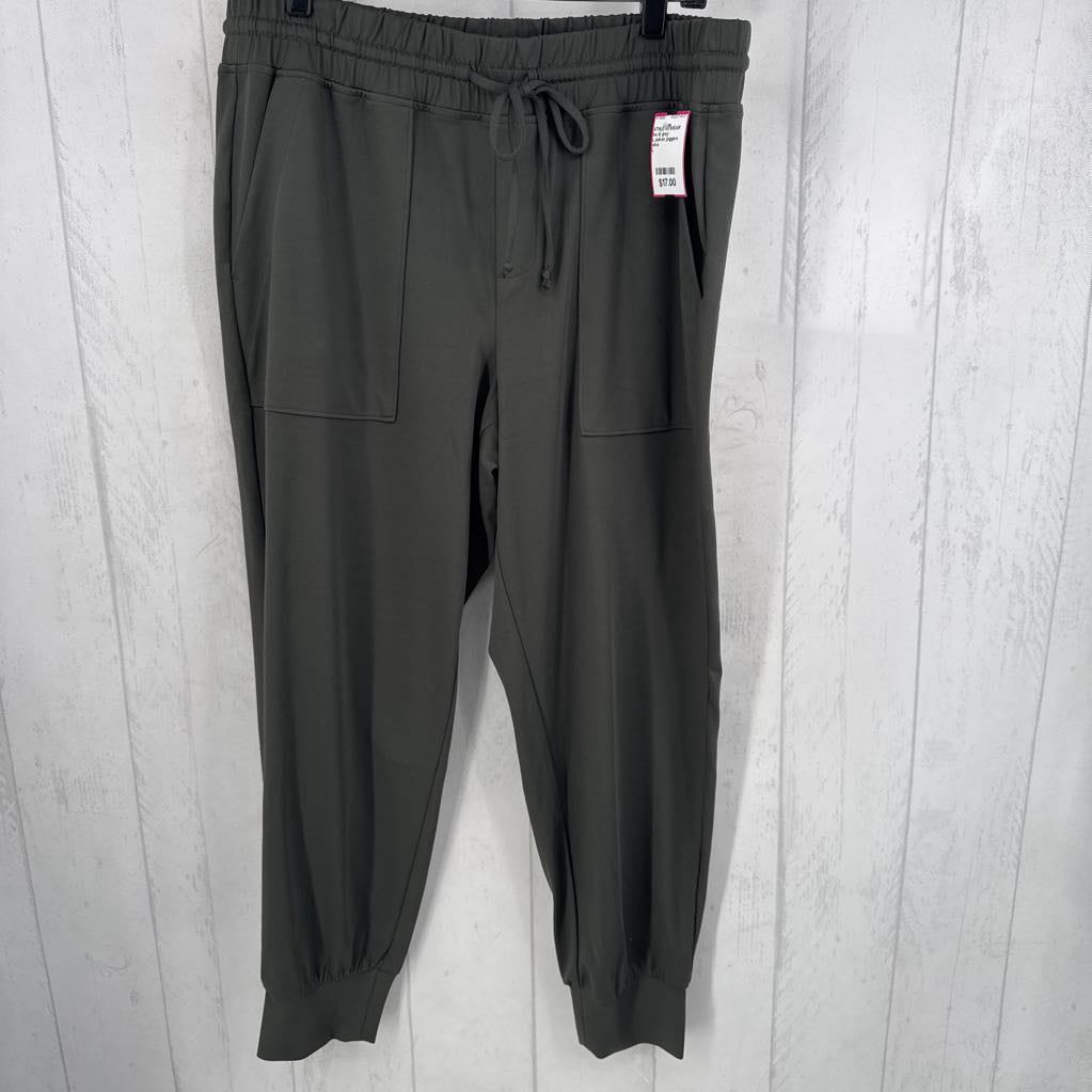 L pull-on joggers