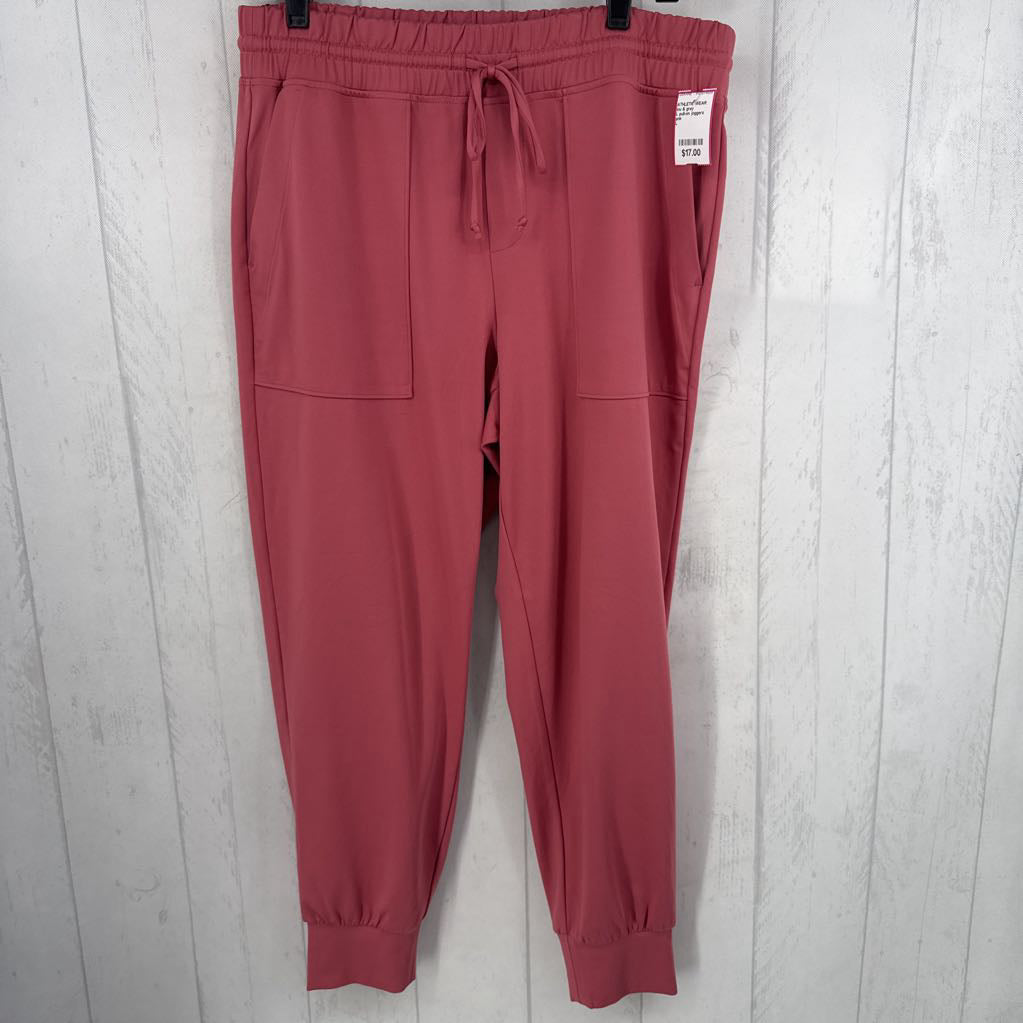 L pull-on joggers