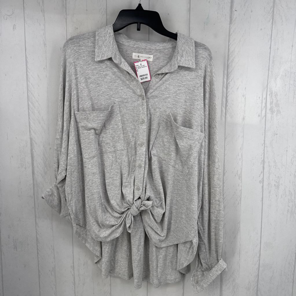 XL button down hi-lo l/s top