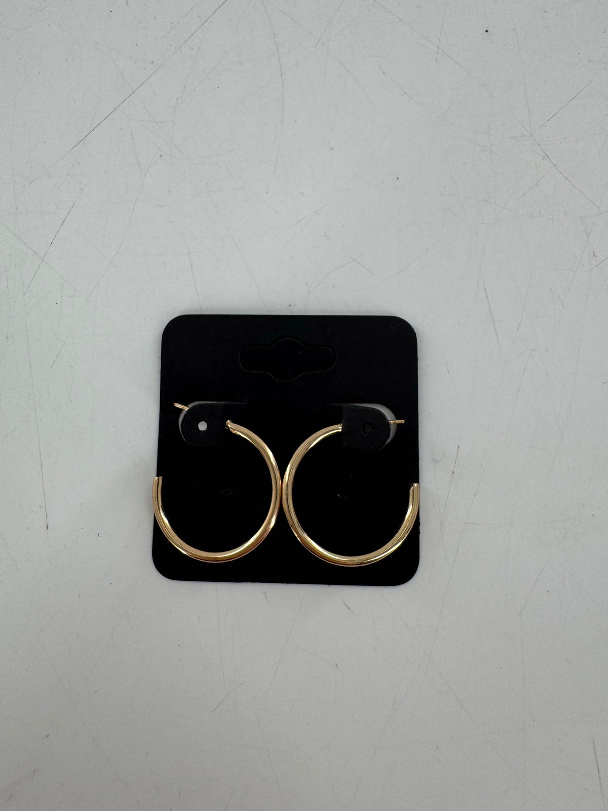 gold tone hoop earrings