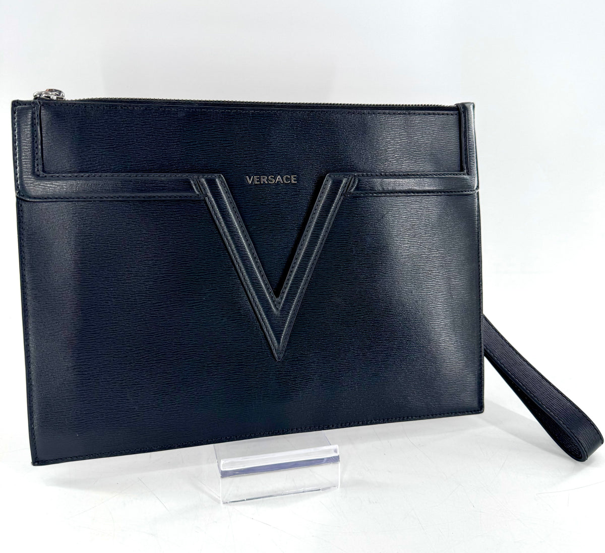 V Pouch clutch